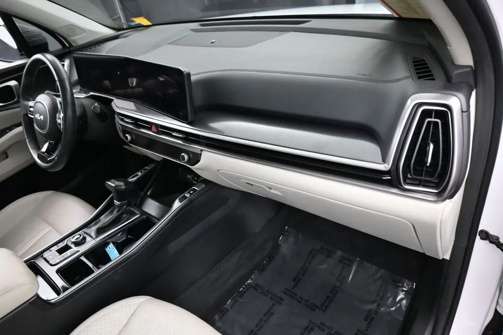 2024 Kia Sorento - $24,584