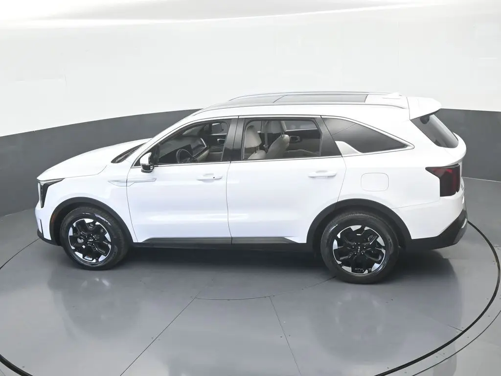 2024 Kia Sorento - $24,584