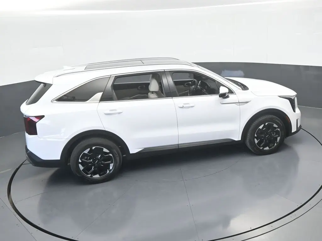 2024 Kia Sorento - $24,584