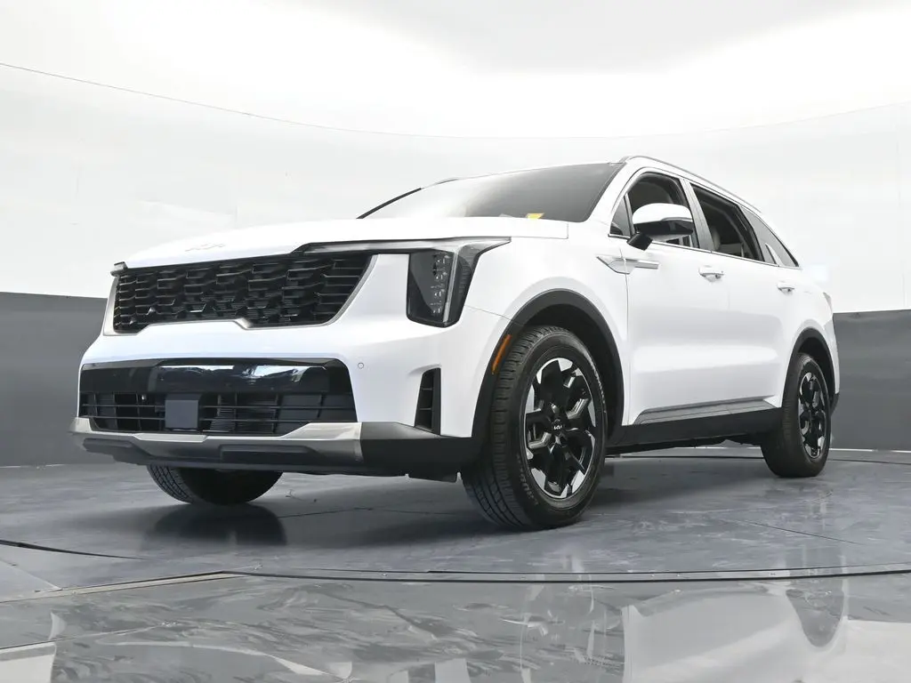2024 Kia Sorento - $24,584