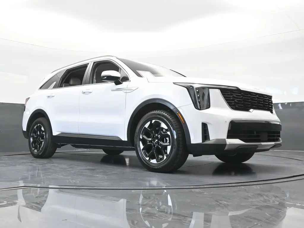 2024 Kia Sorento - $24,584