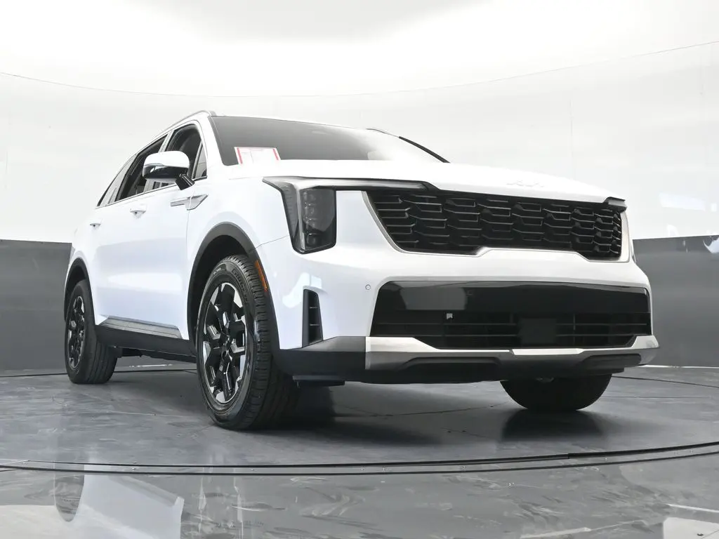 2024 Kia Sorento - $24,584