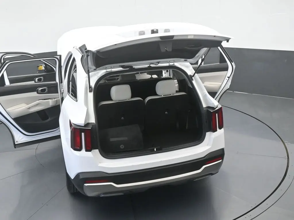 2024 Kia Sorento - $24,584
