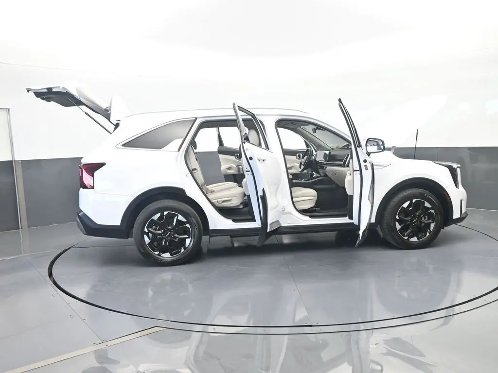 2024 Kia Sorento - $24,584