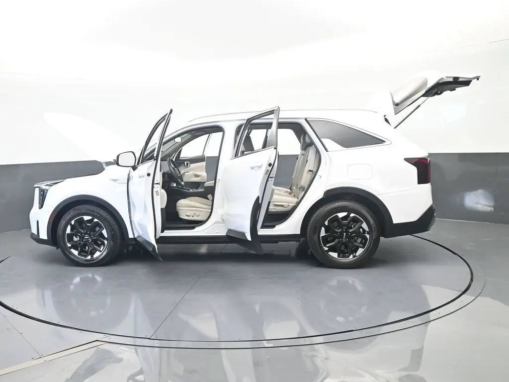 2024 Kia Sorento - $24,584