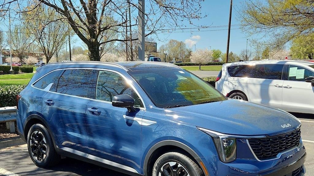 Preowned 2025 Kia Sorento S for Sale