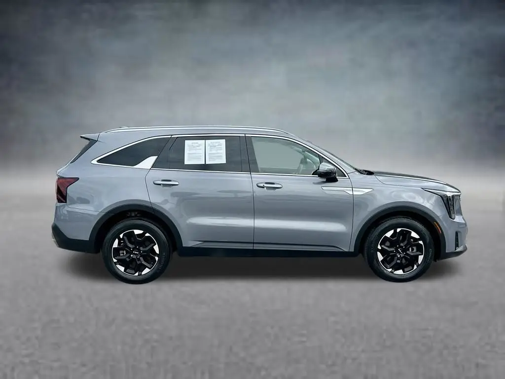 2024 Kia Sorento - $24,734