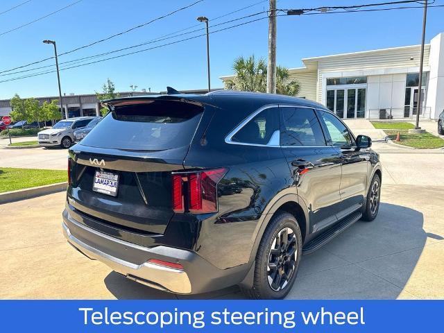 2025 Kia Sorento - $22,880