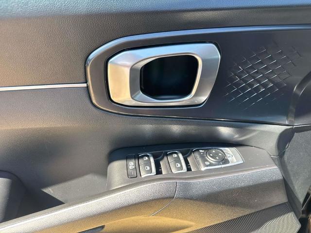2025 Kia Sorento - $22,880