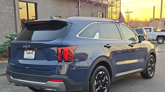 2025 Kia Sorento S