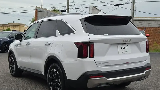 2025 Kia Sorento S