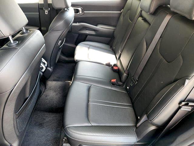 2026 Kia Sorento - $32,295