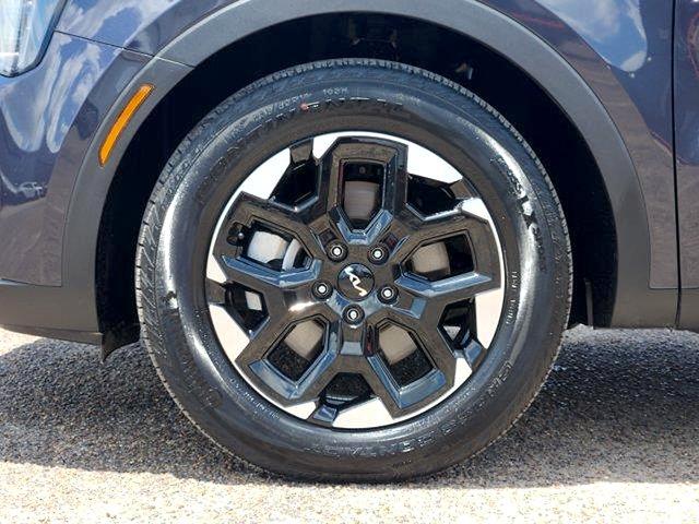 2026 Kia Sorento - $32,495