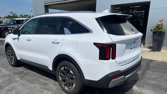 2024 Kia Sorento S