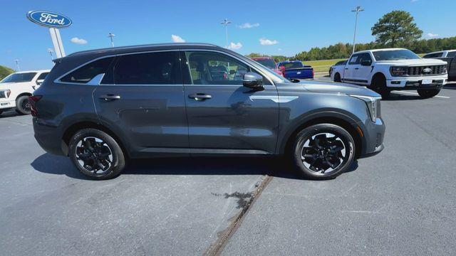 2025 Kia Sorento - $28,929