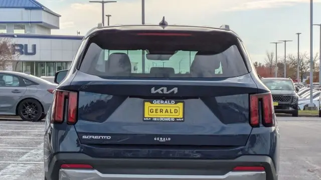2025 Kia Sorento S
