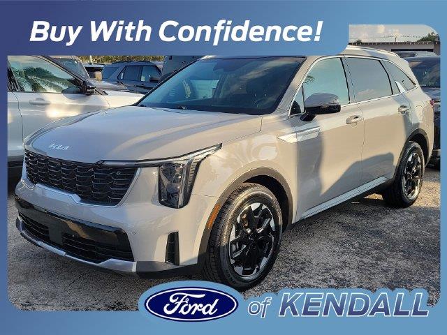 2025 Kia Sorento - $25,990