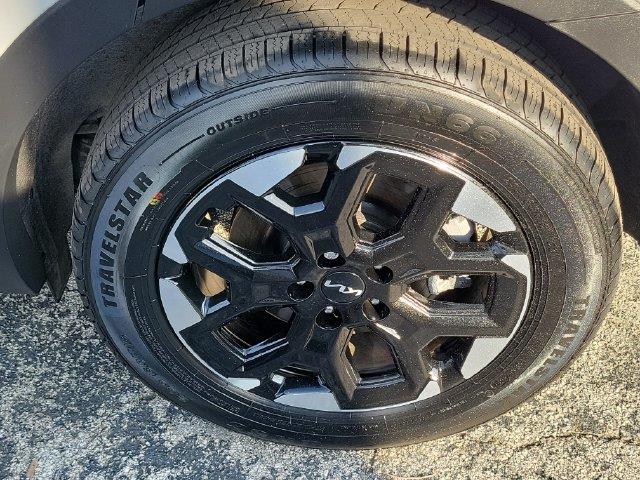 2025 Kia Sorento - $25,990