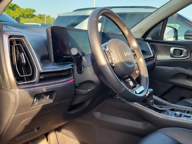 2025 Kia Sorento - $25,990