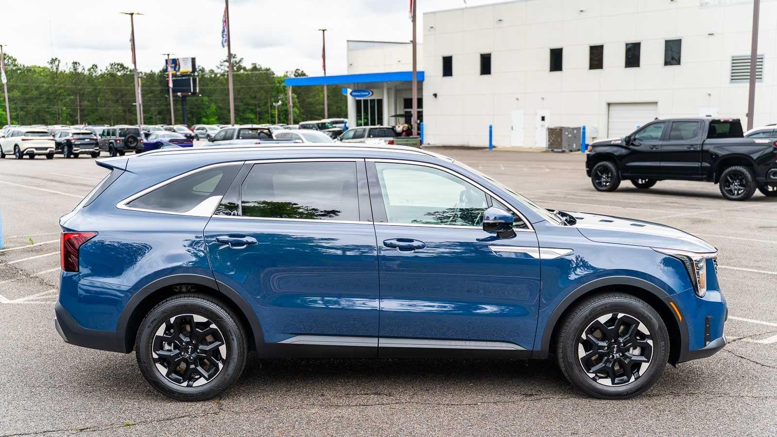 2025 Kia Sorento S