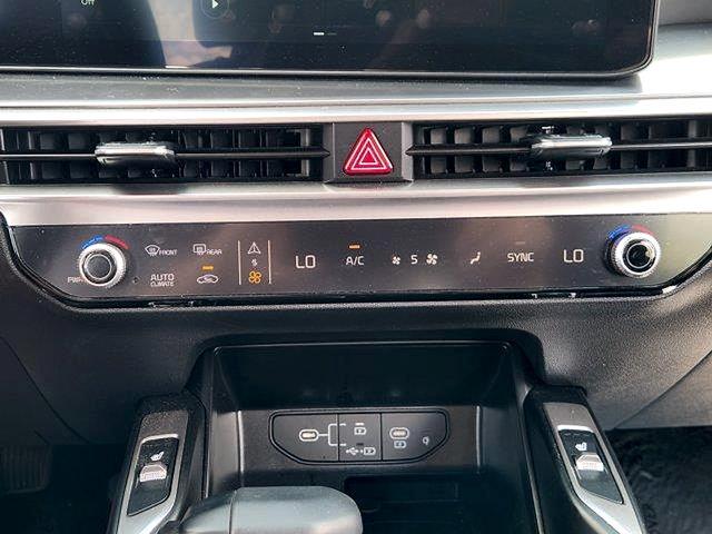 2026 Kia Sorento - $32,995