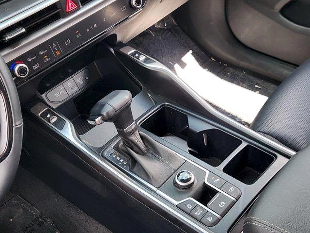 2026 Kia Sorento - $32,995