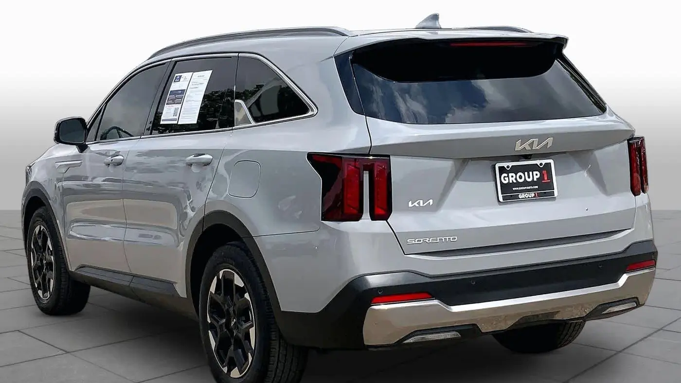 2025 Kia Sorento S