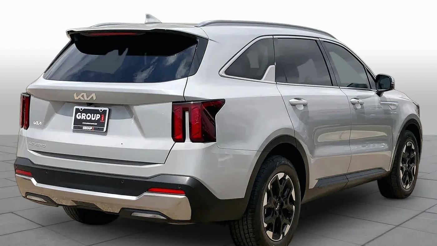 2025 Kia Sorento S
