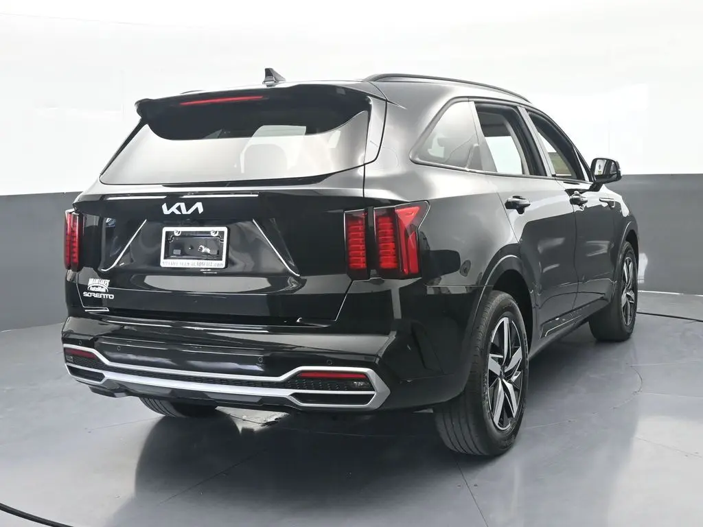 2023 Kia Sorento - $22,997