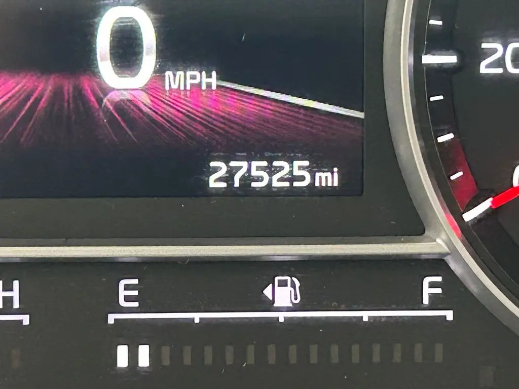 2023 Kia Sorento - $22,997