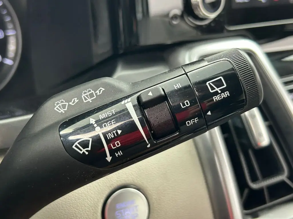 2023 Kia Sorento - $22,997