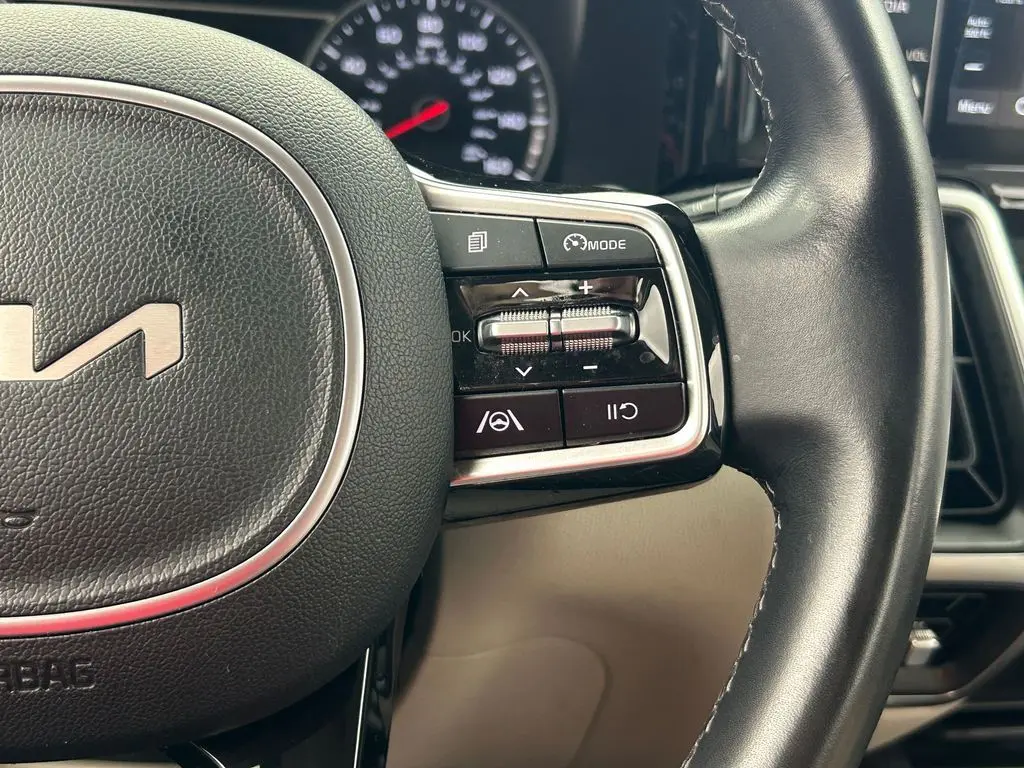 2023 Kia Sorento - $22,997
