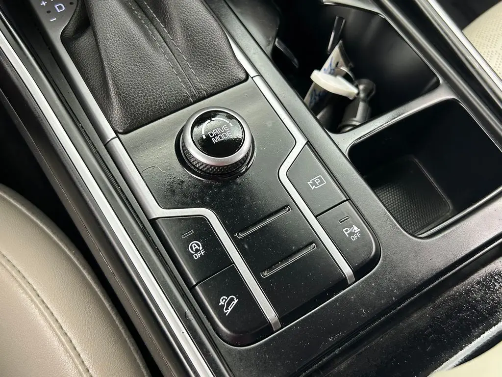 2023 Kia Sorento - $22,997