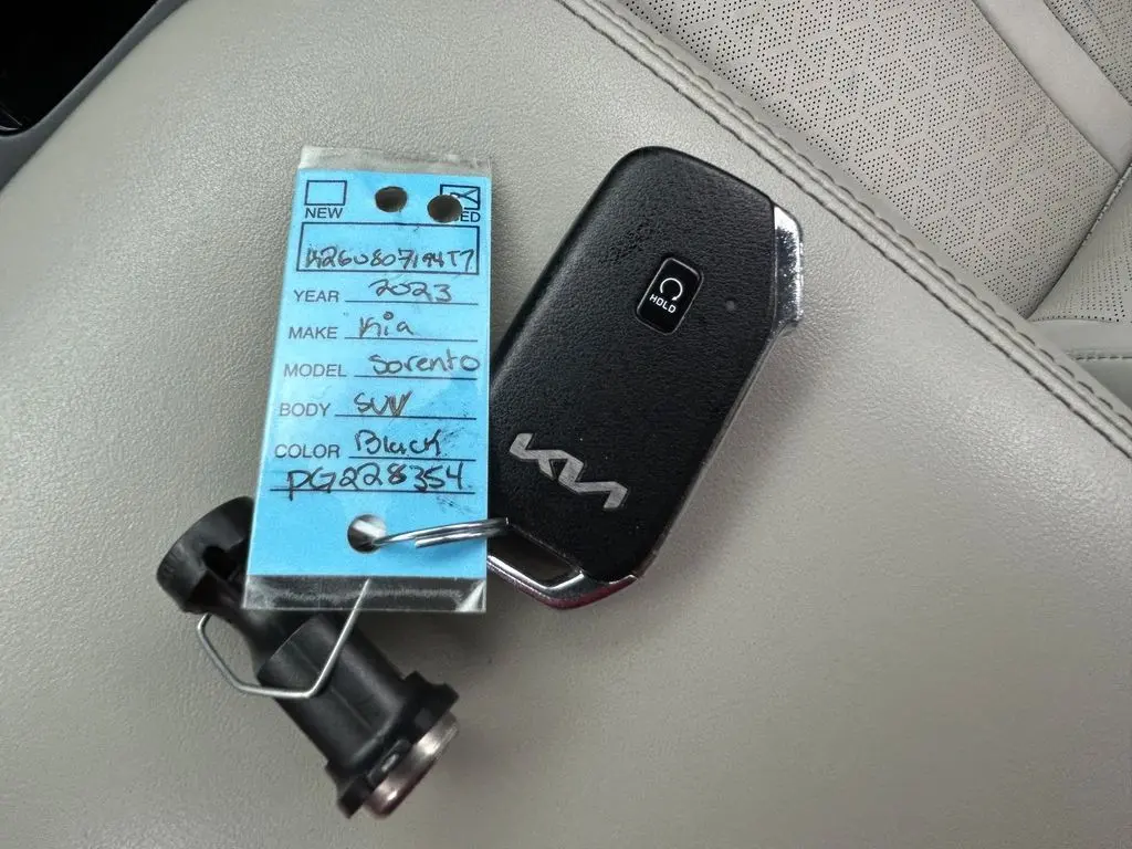 2023 Kia Sorento - $22,997