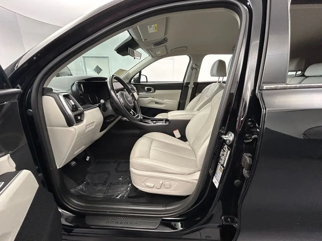 2023 Kia Sorento - $22,997