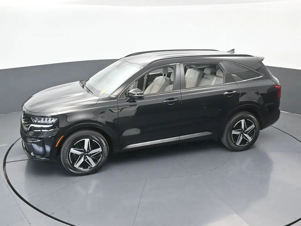 2023 Kia Sorento - $22,997