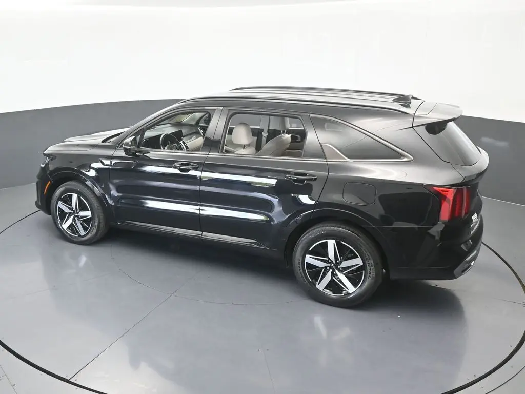 2023 Kia Sorento - $22,997