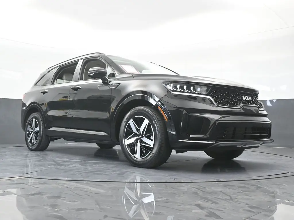 2023 Kia Sorento - $22,997