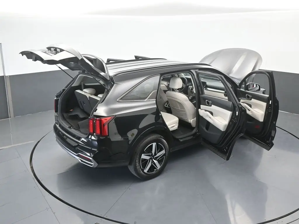 2023 Kia Sorento - $22,997