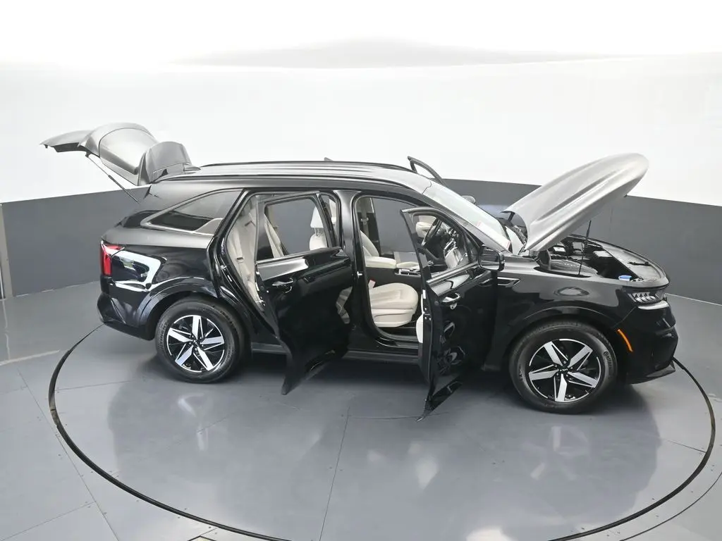 2023 Kia Sorento - $22,997