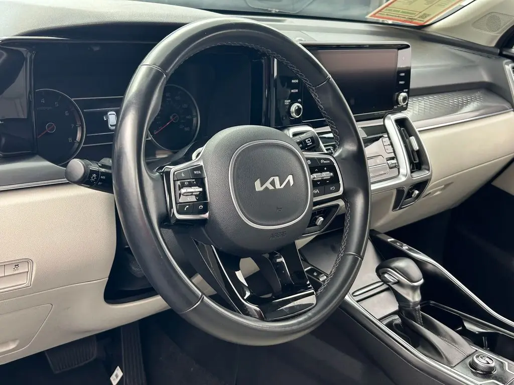 2023 Kia Sorento - $22,997