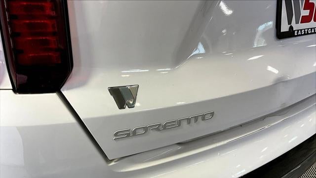 2023 Kia Sorento S