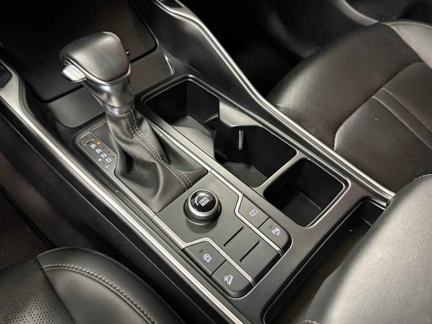 2022 Kia Sorento - $20,295