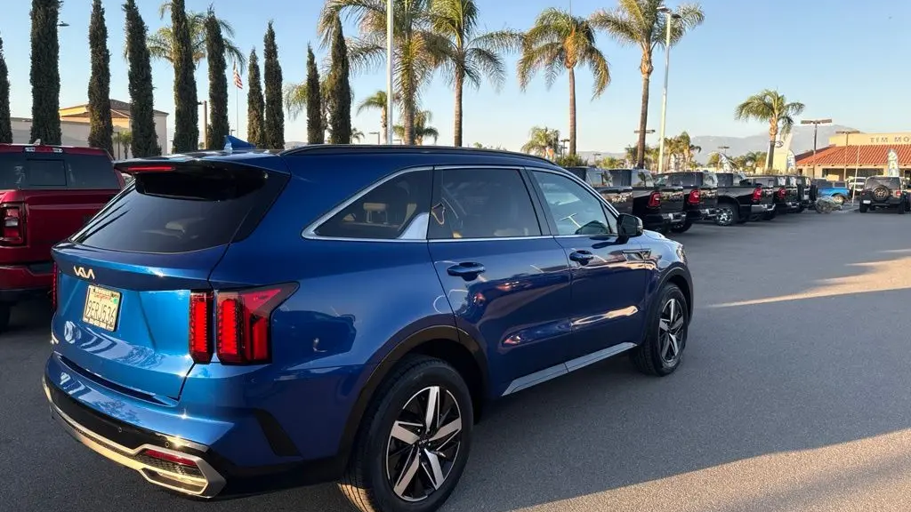 2023 Kia Sorento S
