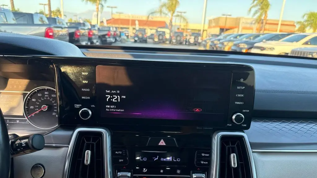 2023 Kia Sorento S