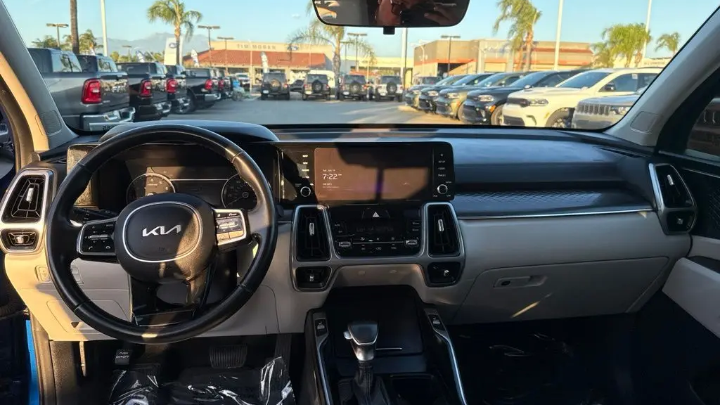 2023 Kia Sorento S