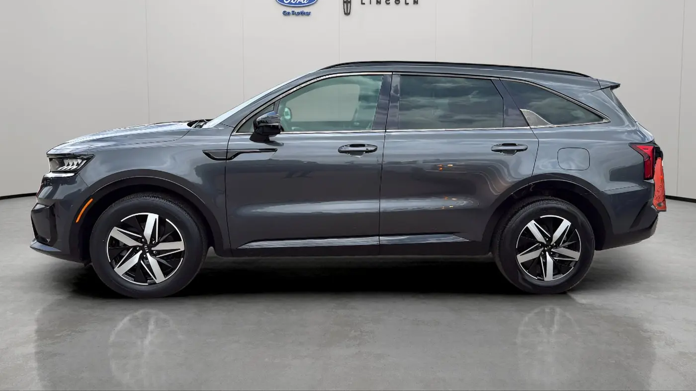 2021 Kia Sorento S