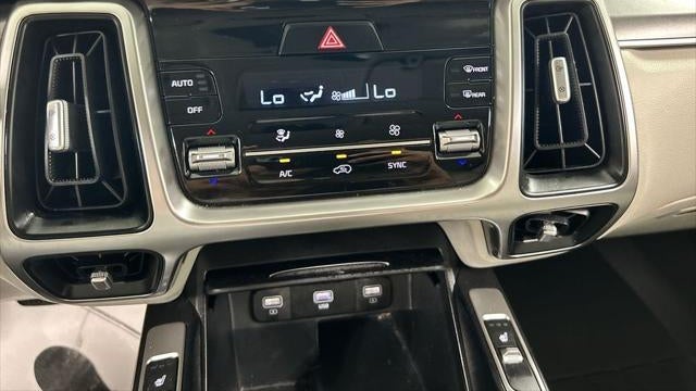 2022 Kia Sorento S