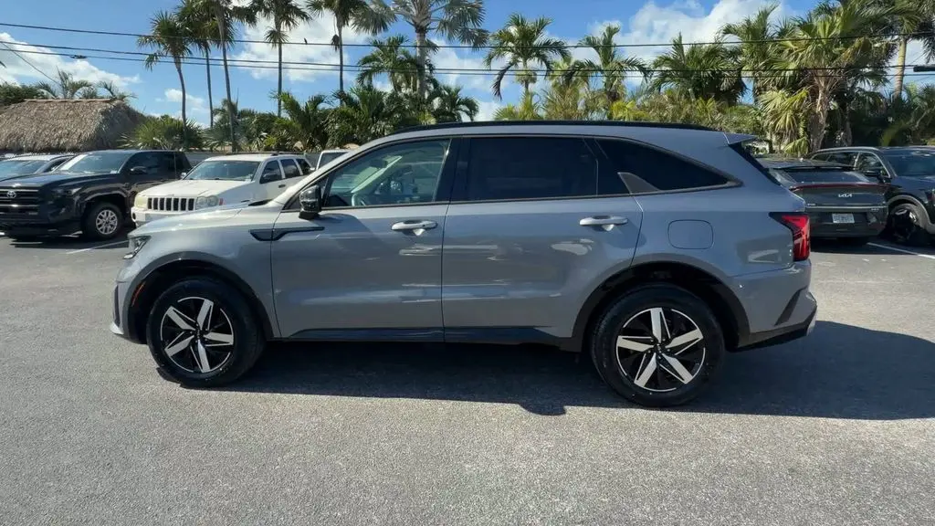 2023 Kia Sorento S