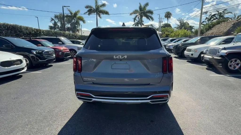 2023 Kia Sorento S